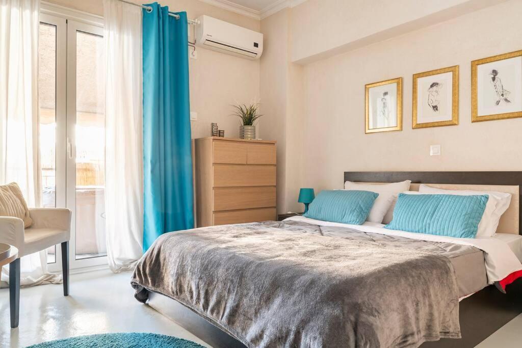 Openair Hot Tub/Big Balcony/Great Boutique Apt เอเธนส์ ภายนอก รูปภาพ